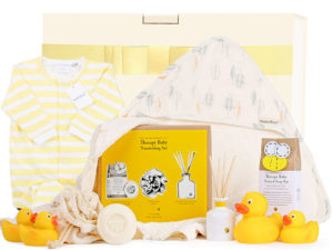 Top 5 Gift Hampers for a New Mum & Baby