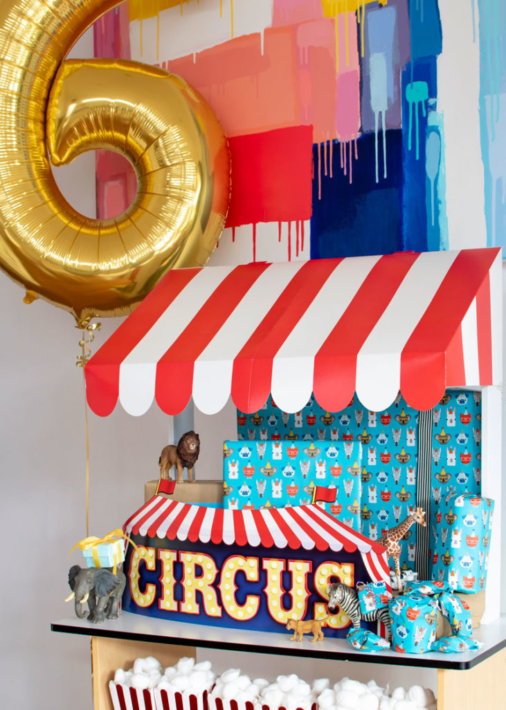 Max's-Iso-Circus-Party-Presents-